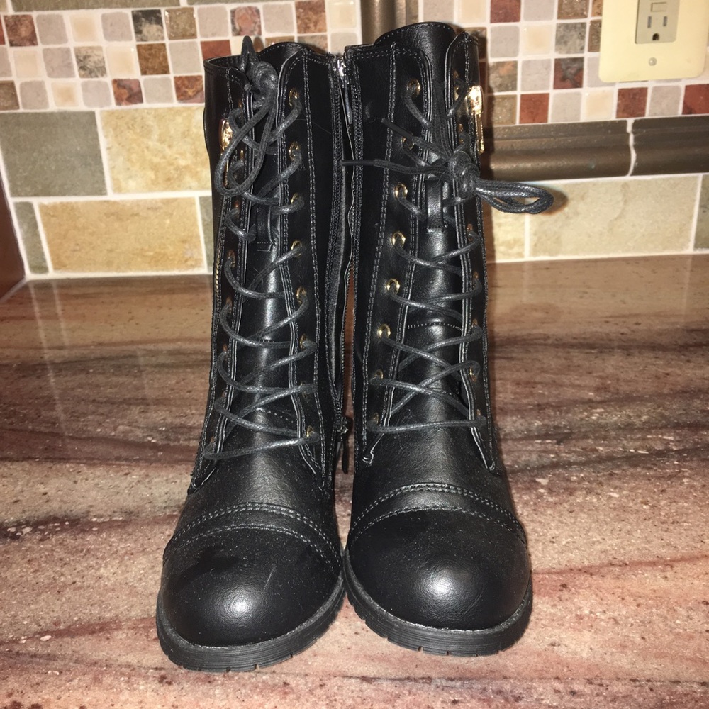 Girls combat style boot